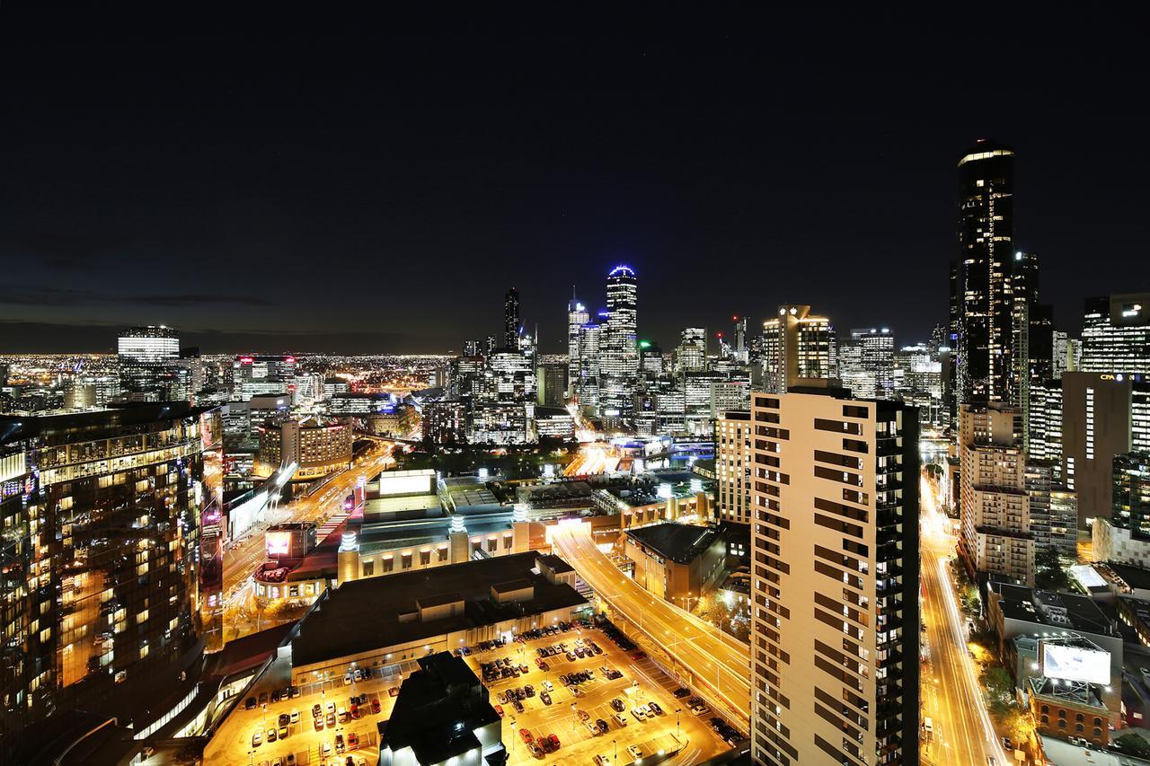 Serviced Apartments Melbourne - Platinum ملبورن المظهر الخارجي الصورة