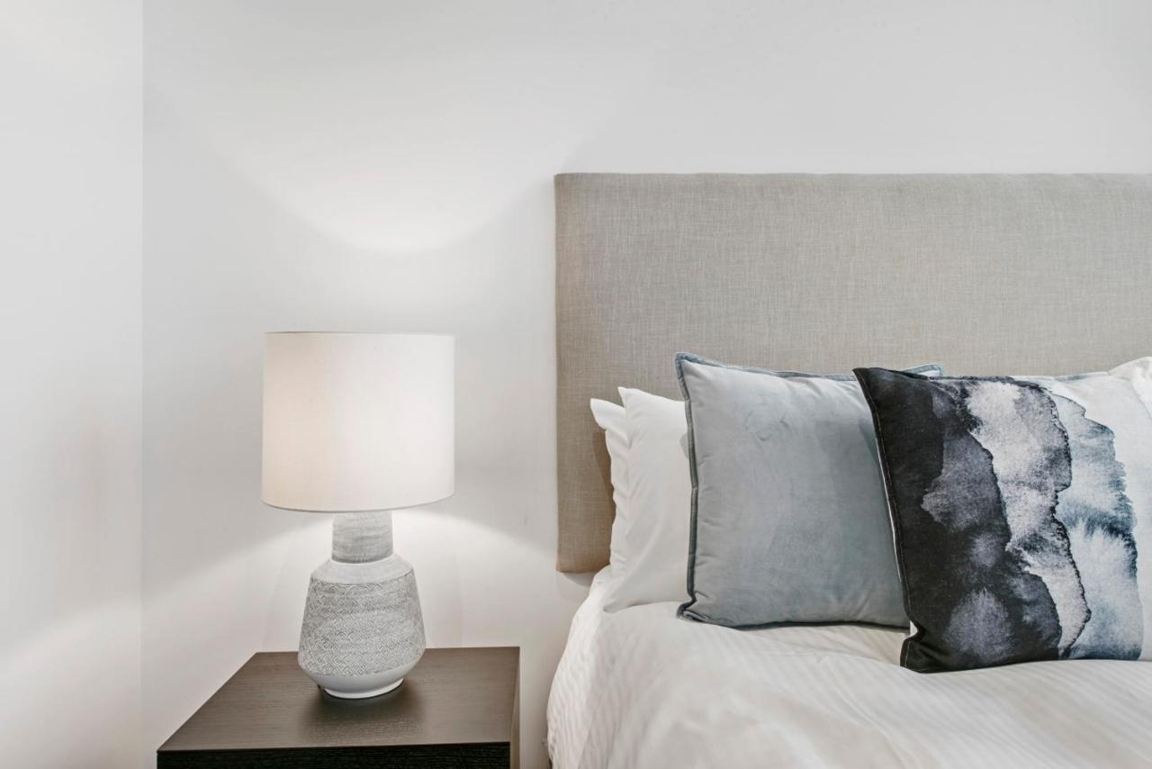 Serviced Apartments Melbourne - Platinum ملبورن المظهر الخارجي الصورة