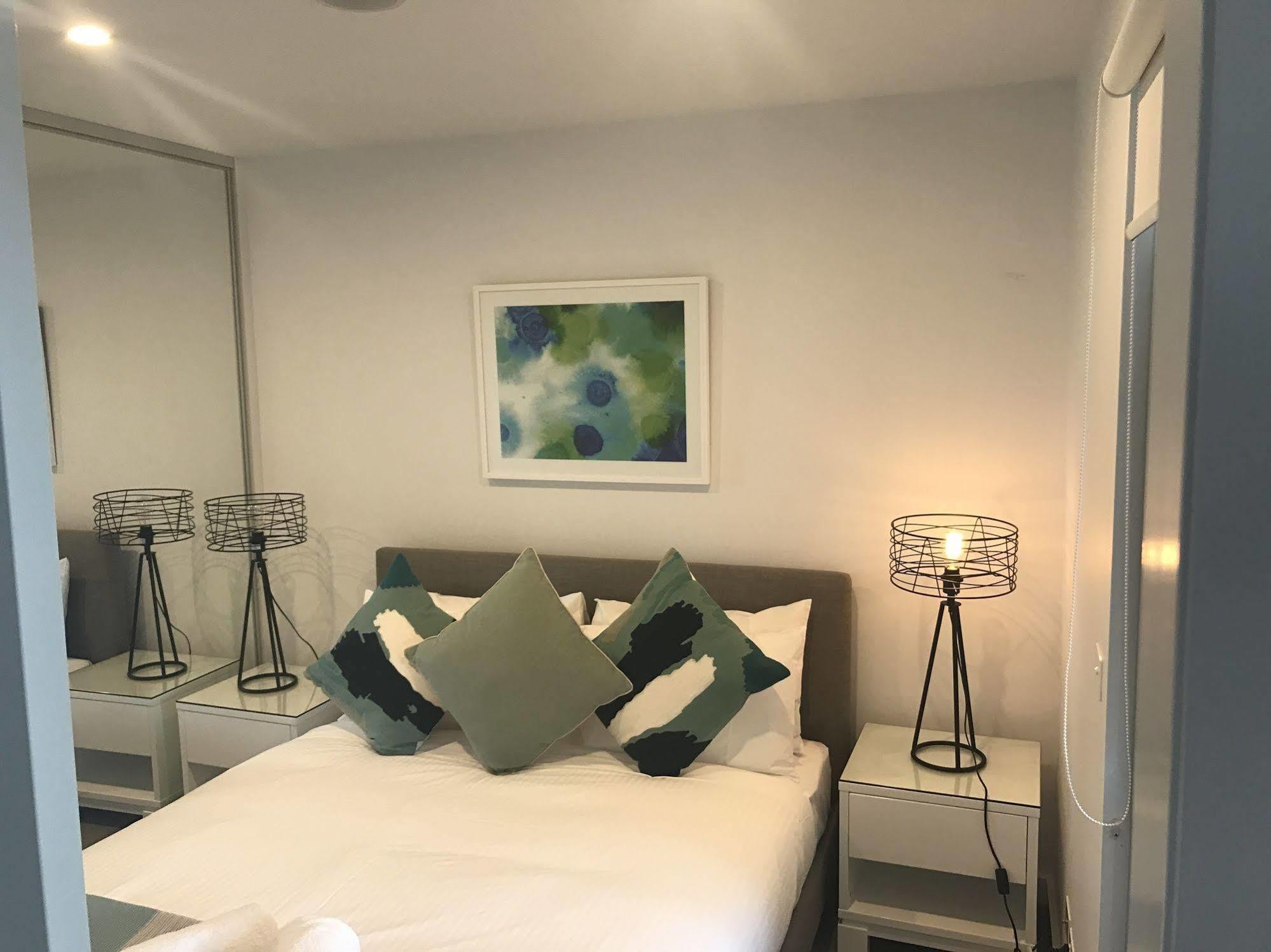 Serviced Apartments Melbourne - Platinum ملبورن المظهر الخارجي الصورة