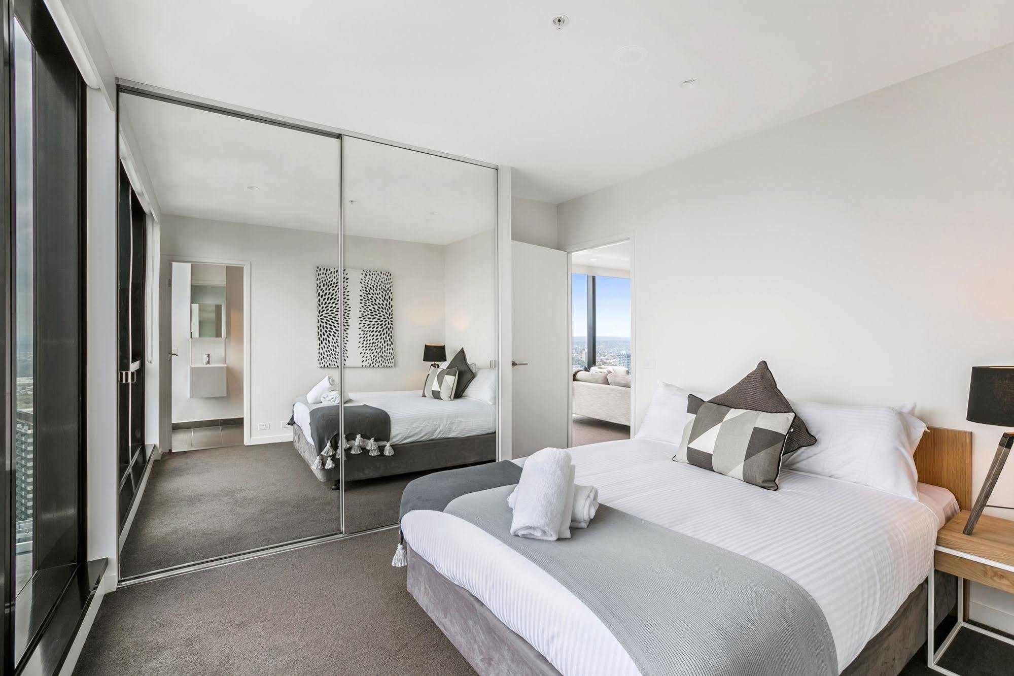 Serviced Apartments Melbourne - Platinum ملبورن المظهر الخارجي الصورة