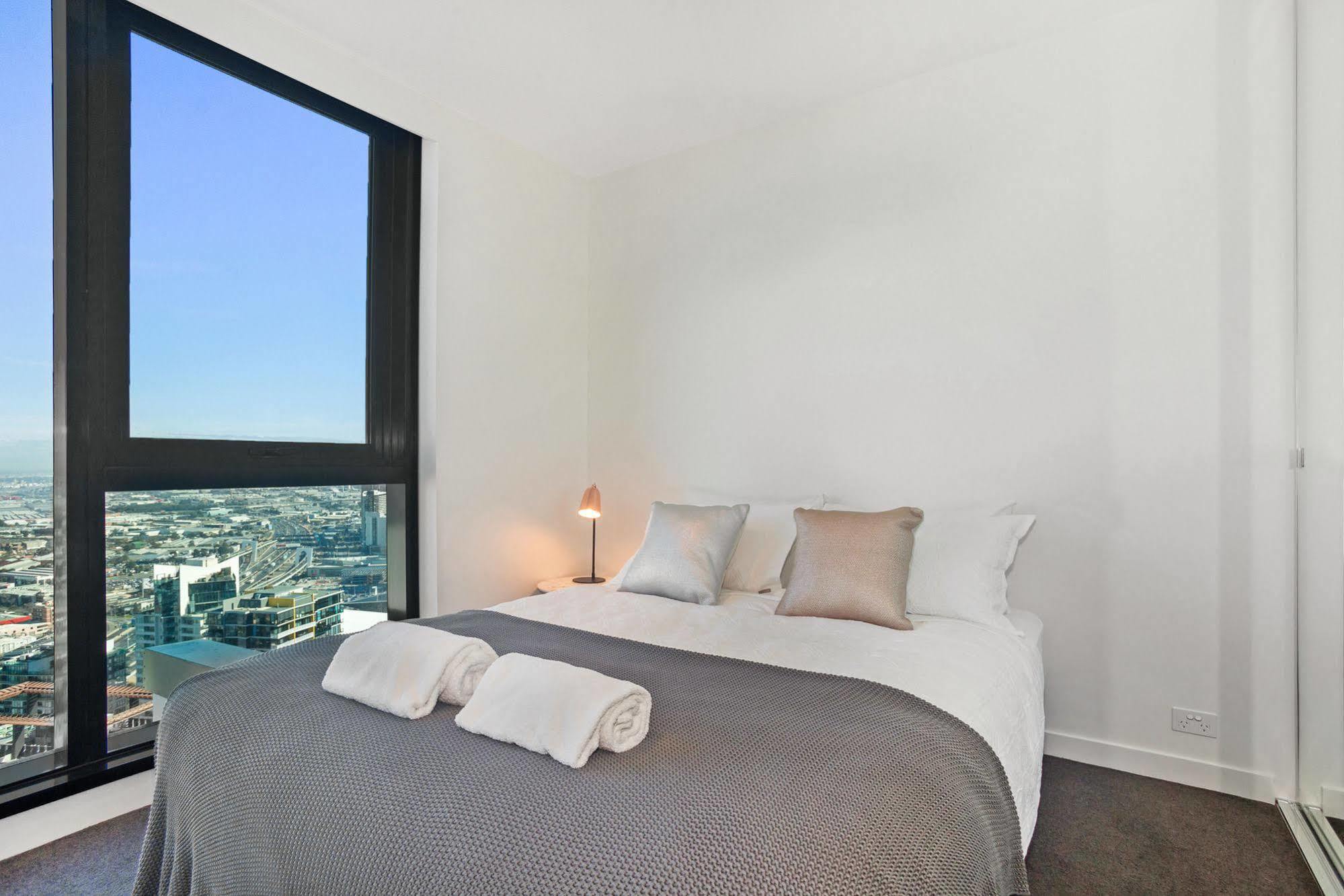 Serviced Apartments Melbourne - Platinum ملبورن المظهر الخارجي الصورة